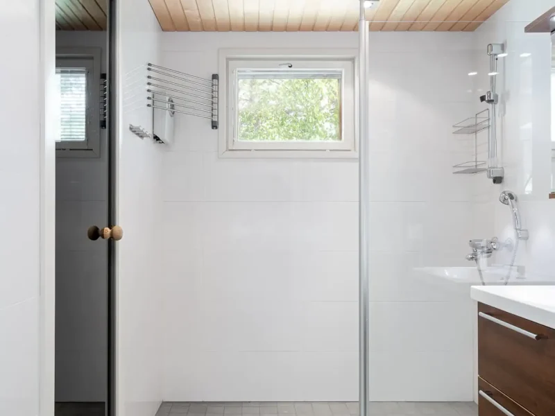 b9073baf-7a9b-4e81-b46d-379b90ff948c